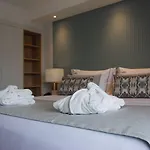 Hotel Vip Executive Do Marques 4*