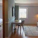 Hotel Vip Executive Do Marques 4*