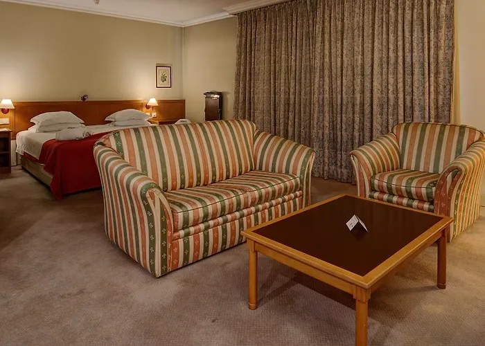 Vip Executive Do Marques Hotel 4*